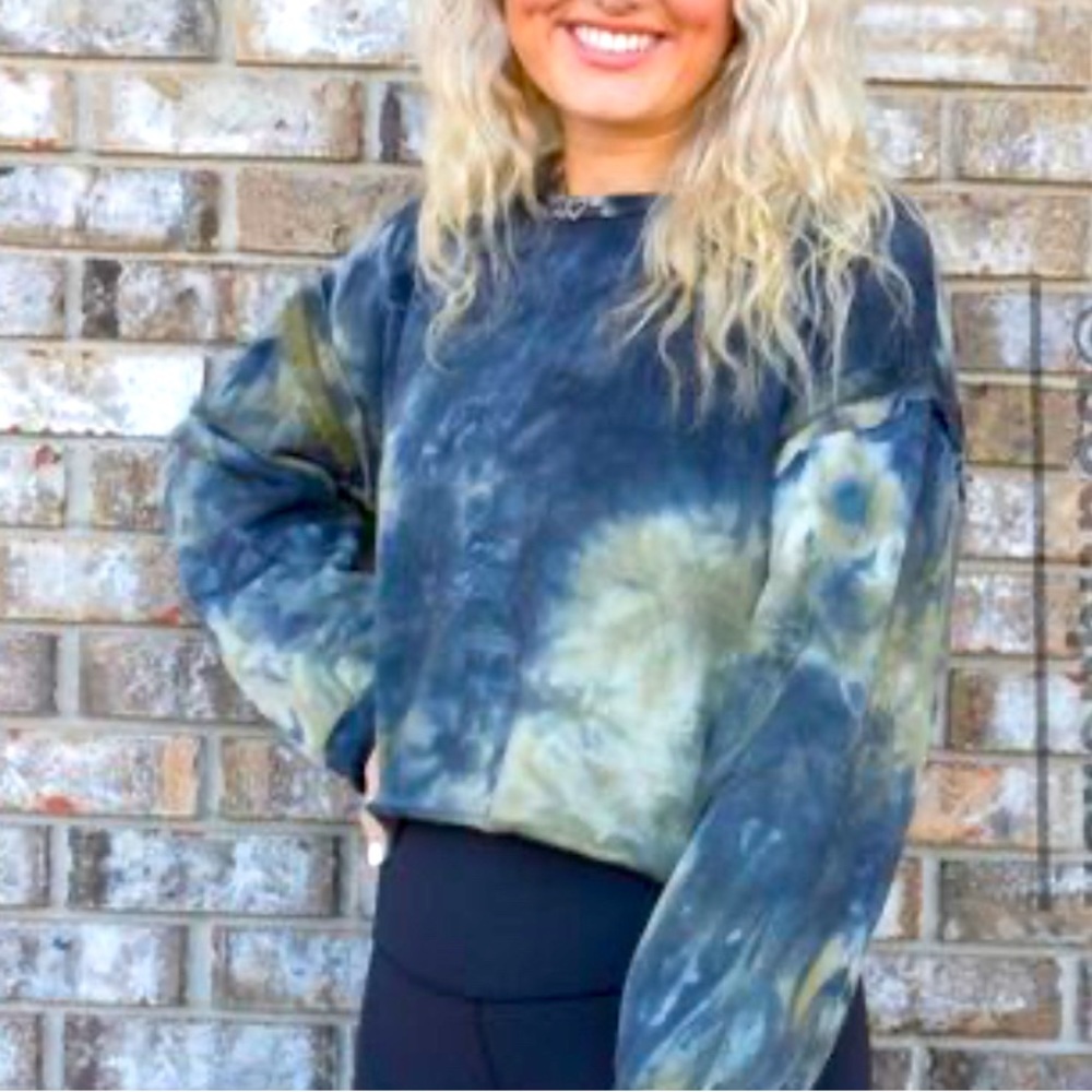 NWT Tie dye POL crop